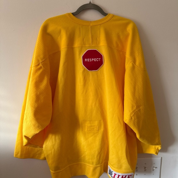 Nike Yellow USA Hockey Jersey - Picture 6 of 6